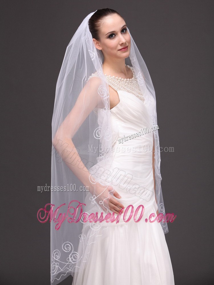 Romantic One-tier Cathedral Wedding Veil With Embroidery Edge