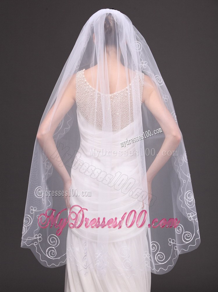 Romantic One-tier Cathedral Wedding Veil With Embroidery Edge