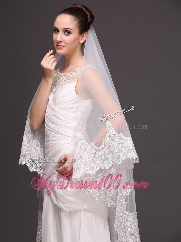 Two-tier Tulle Wedding Veil With Appliques Decorate