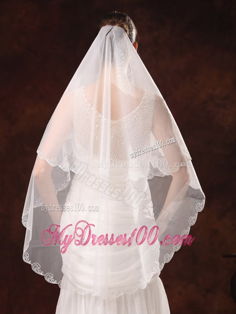 Two-tier Tulle With Embroidery For Graceful Wedding