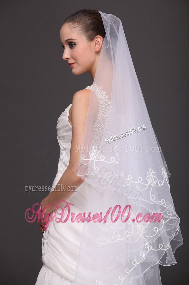 Two-tier Tulle With Pearls Fingertip Veil