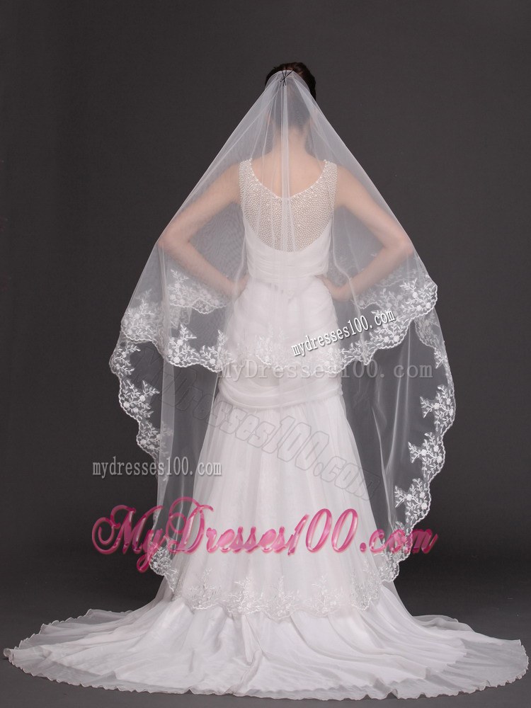 Lace Appliques Tulle Graceful Wedding Veil