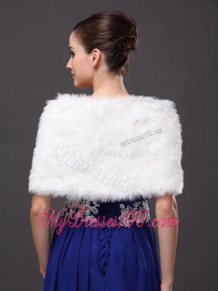 Button Gorgeous Faux Fur Trumpet/ Mermaid V-neck Wraps / Shawls