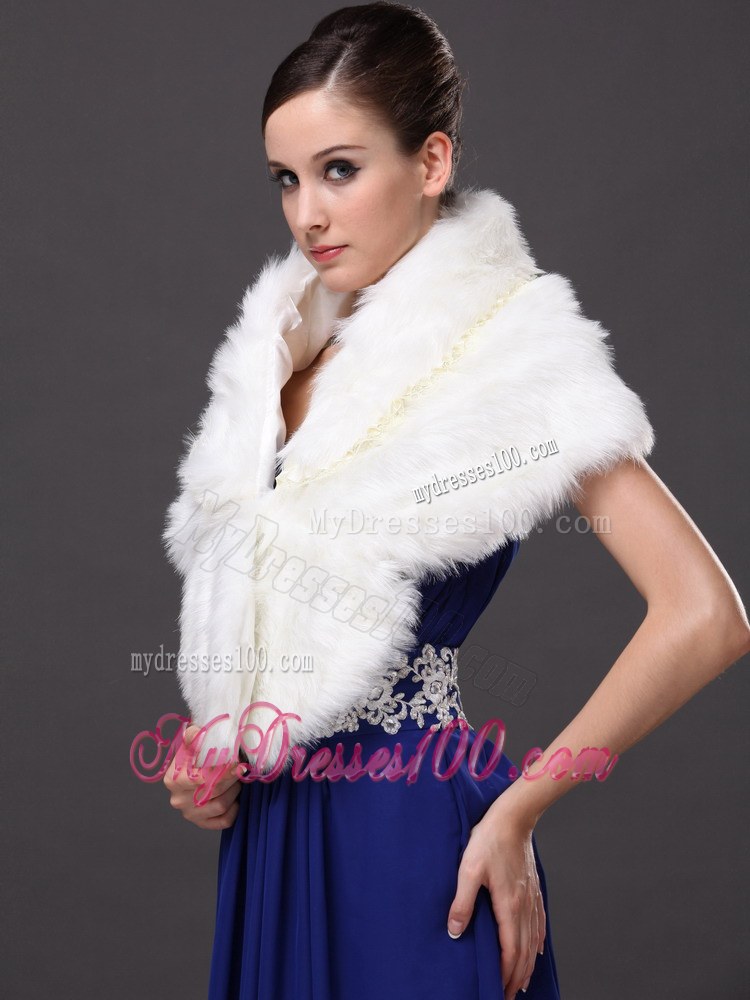 Faux Fur Fashionable V-Neck Wedding Party and Prom Shawls White