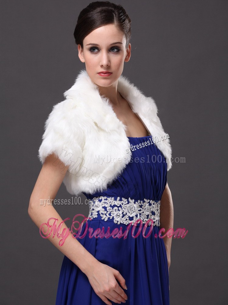 Faux Fur V-Neck Fashionable Wedding Short Sleeves Prom Jacket White
