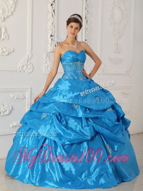 Long Pick-ups and Appliques Blue Sweetheart Sweet 15 16 Birthday Dress