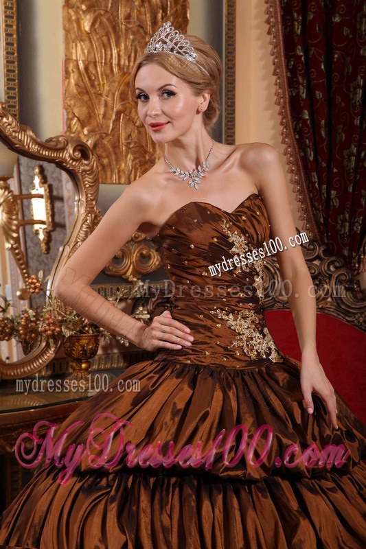 Appliqued Bodice Sweetheart Chapel Train Brown Quinceanera