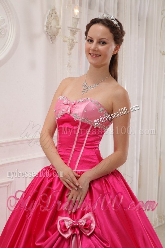 Latest Two-toned Pink Sweetheart Beaded Bowkots Dress for Sweet 15