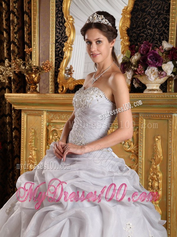 Beaded Sweetheart Floor-length Organza Appliques Grey Quinceanera Dress