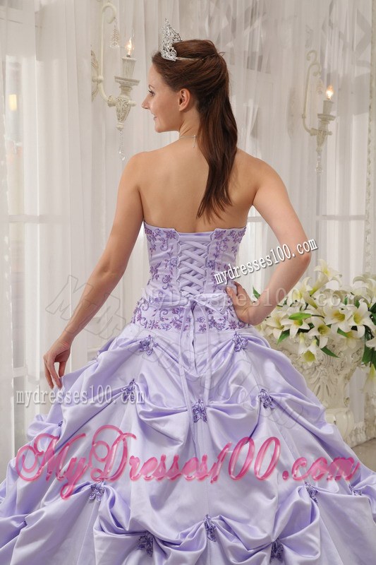 Showy Strapless Lilac Appliqued Pick-ups Sweet 15 Dresses 2013 Hot sale
