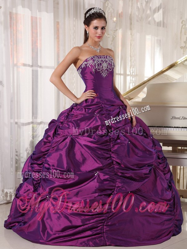 Sassy Purple Strapless Taffeta Embroidery Sweet 15 Dresses
