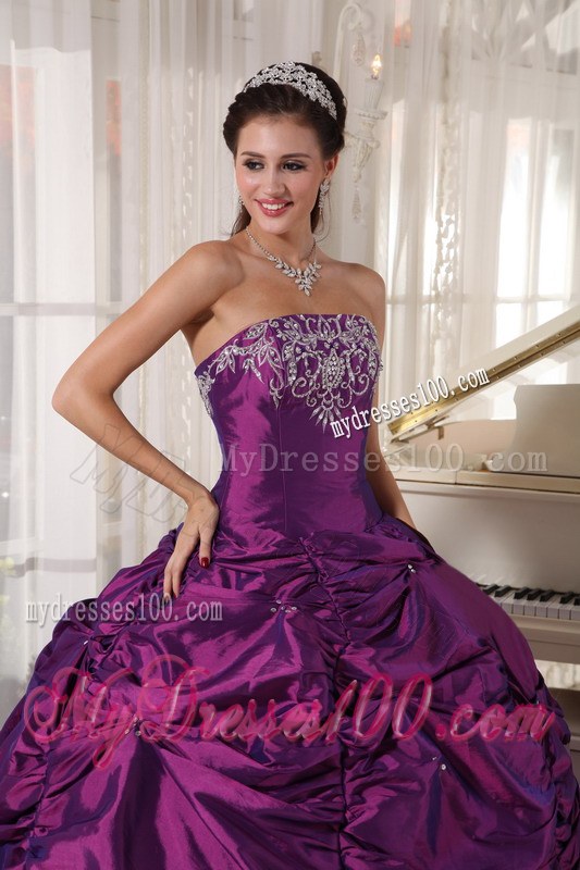Sassy Purple Strapless Taffeta Embroidery Sweet 15 Dresses