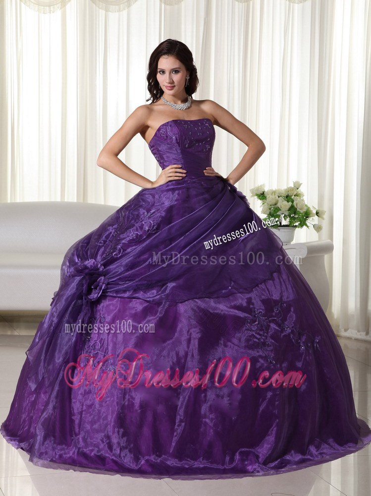 Affordable Eggplant Purple Strapless Ruched Quinceanera Gown