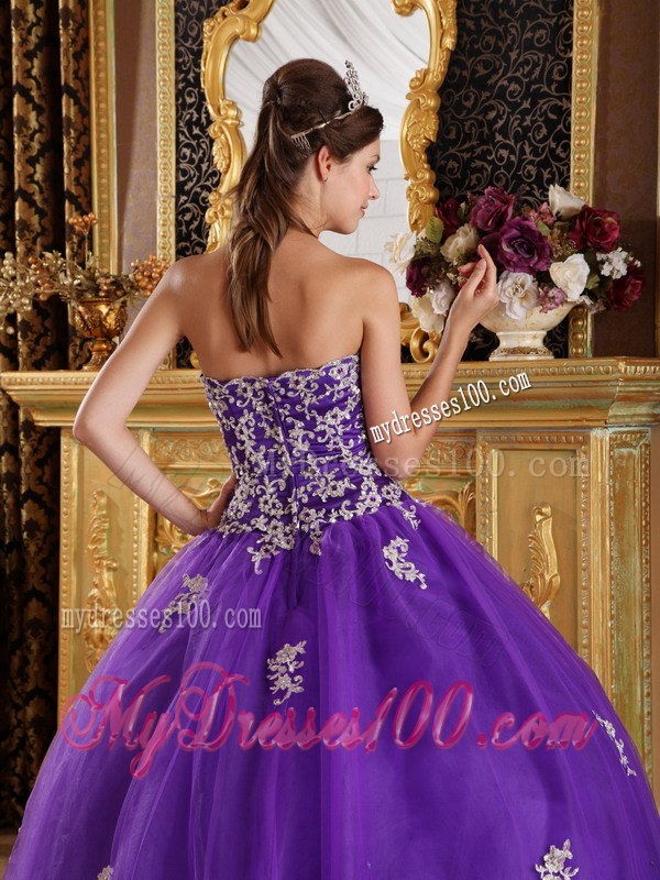 Twinkling Purple Tulle Sweetheart Appliques Quinceanera Dress