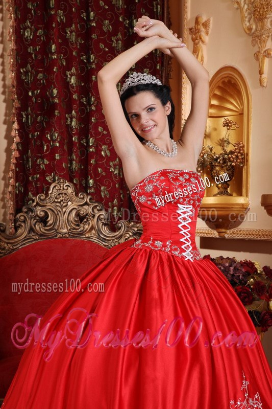 Red Strapless Long Embroidery Quinceneara Dresses Lace-up with Bow