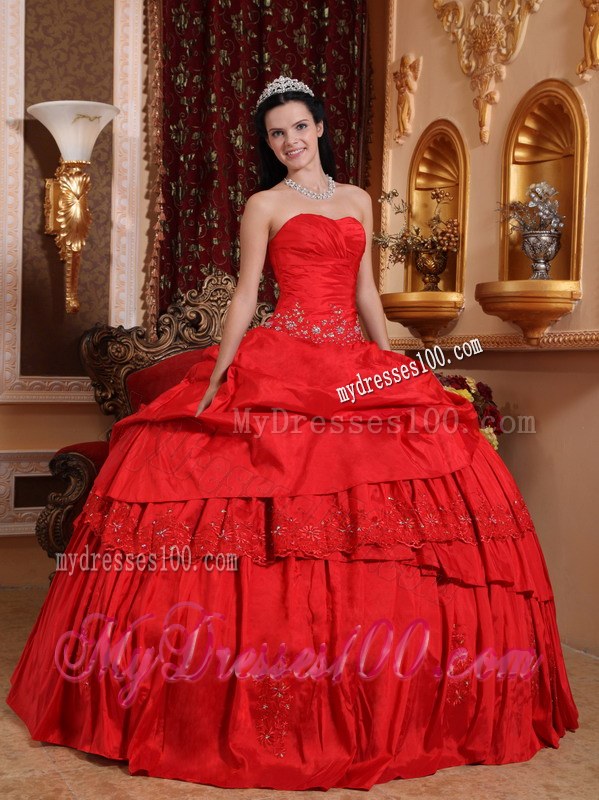 Attractive Sweetheart Red Taffeta Beading and Appliques Quinceanera Dress