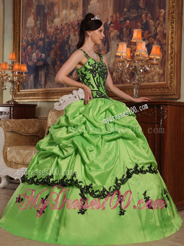 Lovely Spring Green Wide Straps Appliques and Pick-ups Dress for Quince