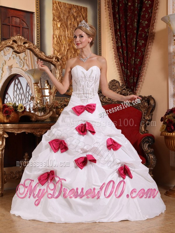 White A-line Quinceanera Dress with Beading and Bowknots