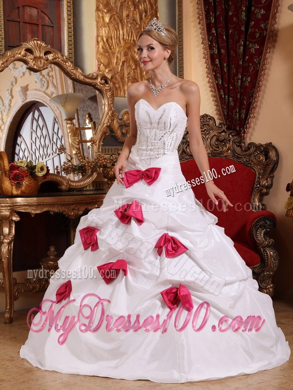 White A-line Quinceanera Dress with Beading and Bowknots