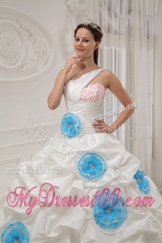 White One Ruched Shoulder Pick-ups Quinceanera Gown Beaded with Flowers
