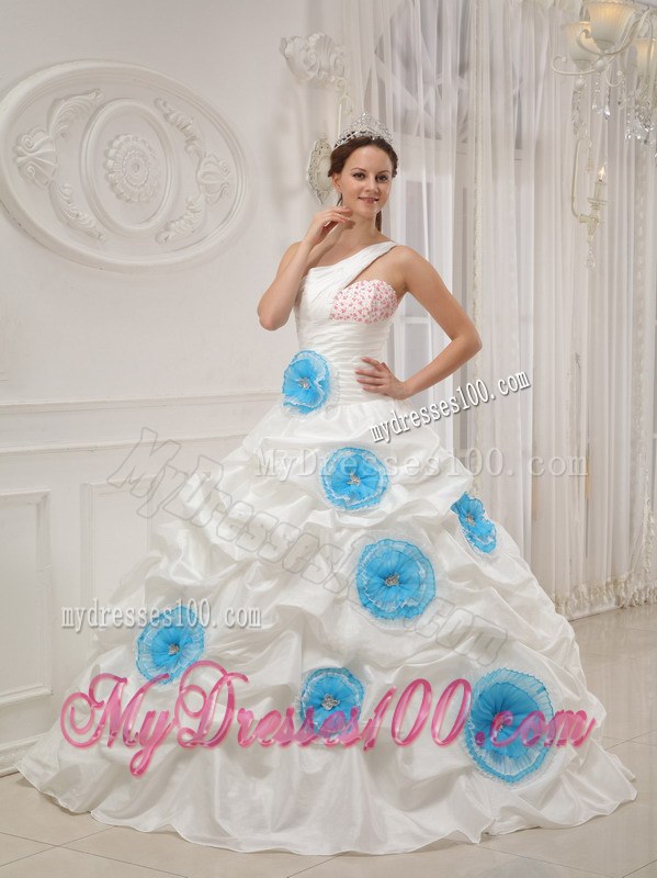 White One Ruched Shoulder Pick-ups Quinceanera Gown Beaded with Flowers