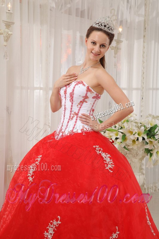 White and Red Sweetheart Appliques Organza Sixteen Quinceanera Dresses