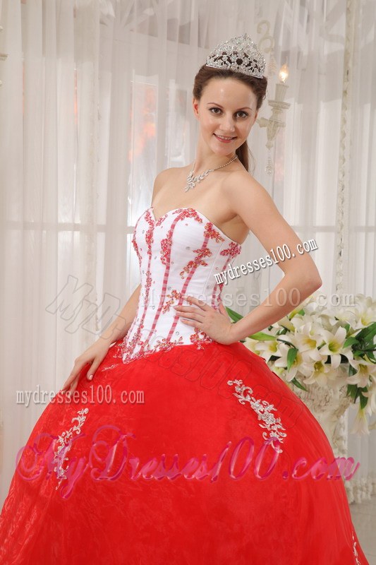 White and Red Sweetheart Appliques Organza Sixteen Quinceanera Dresses