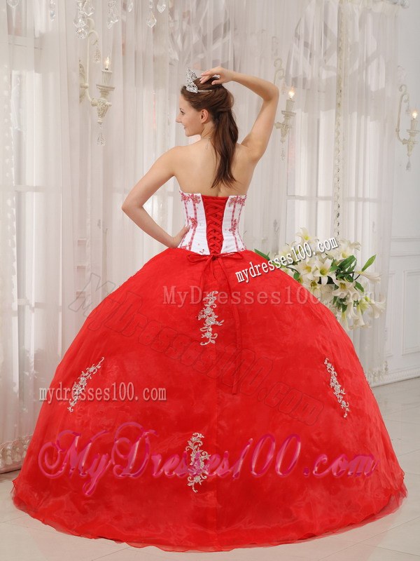 White and Red Sweetheart Appliques Organza Sixteen Quinceanera Dresses