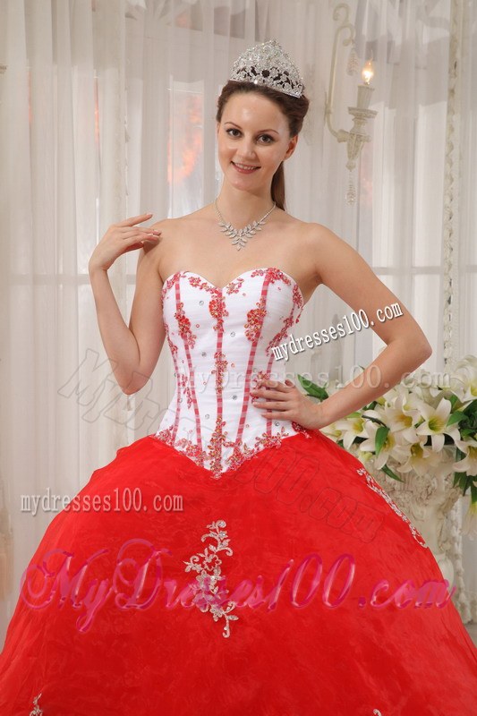 White and Red Sweetheart Appliques Organza Sixteen Quinceanera Dresses