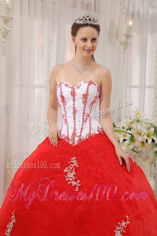 White and Red Sweetheart Appliques Organza Sixteen Quinceanera Dresses