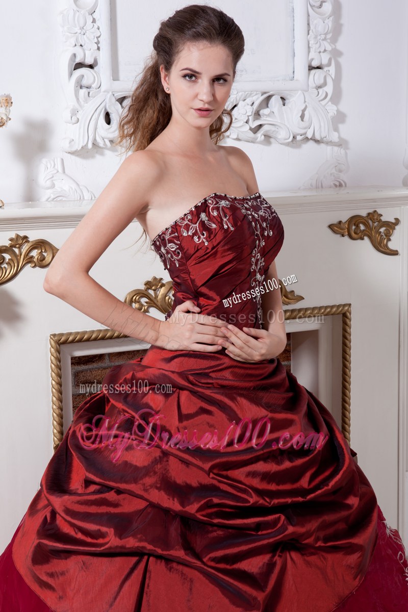 Embroidered Taffeta and Organza Qiunceanera Gowns in Wine Red