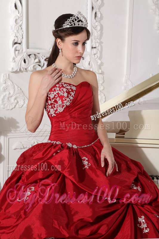 Wine Red Sweetheart Beaded Dresses Quinceanera with Pick-ups Floor-length