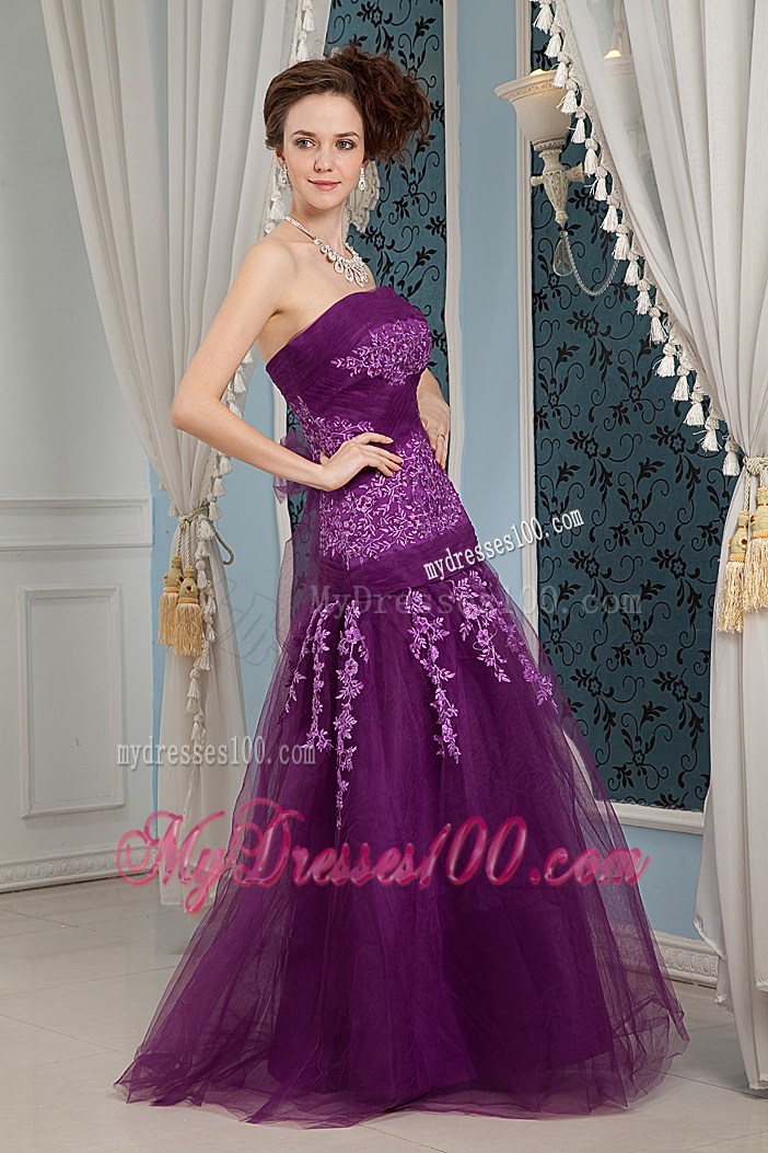 Cheap Elegant Purple Column Strapless Prom Dress with Embroidery