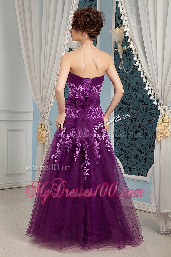 Cheap Elegant Purple Column Strapless Prom Dress with Embroidery