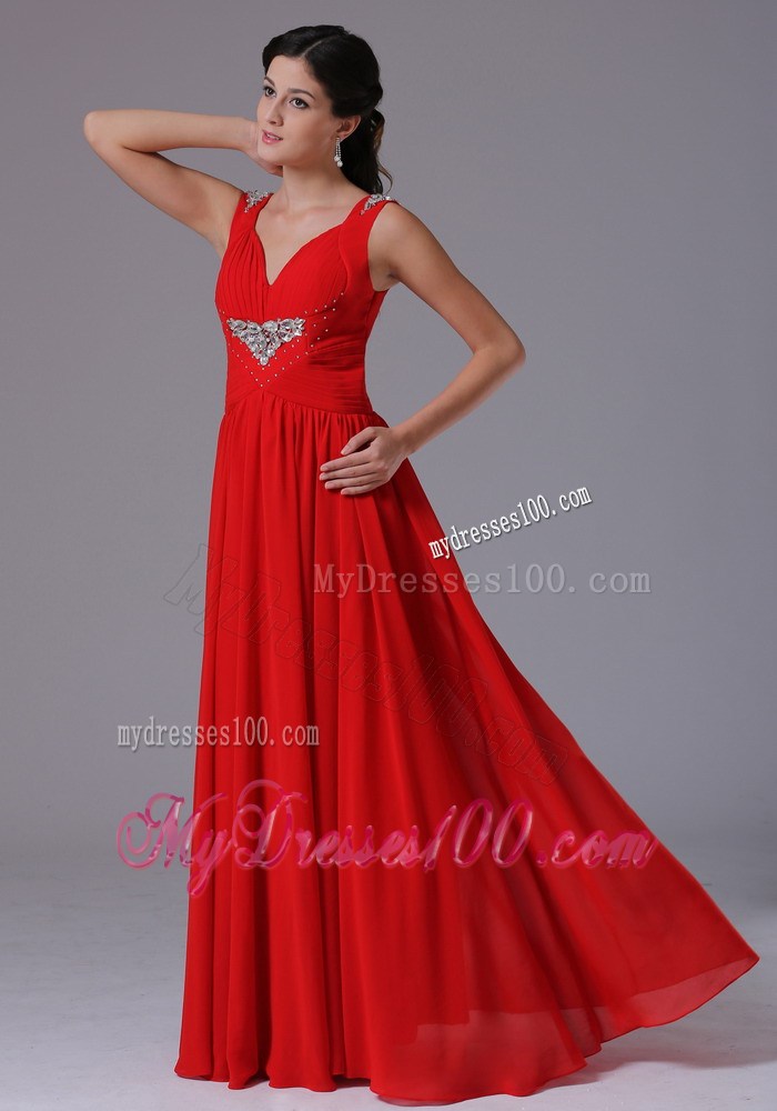 Stylish Red V-neck Beaded Ruched Prom Dresses With Floor-length