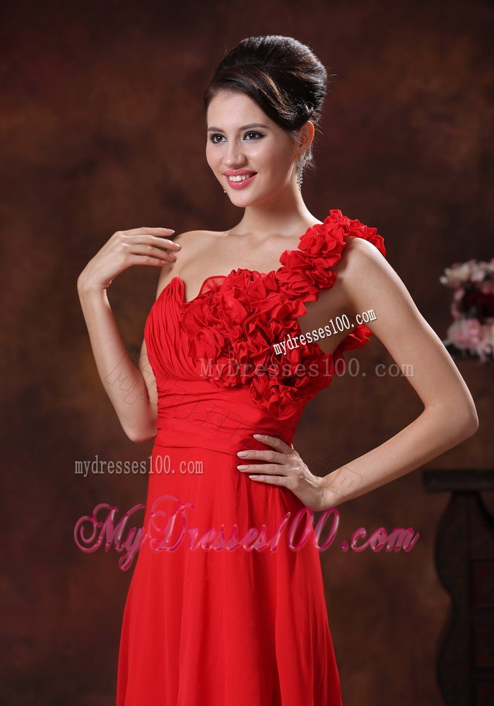 2013 Summer Empire Flowers Decorate Shoulder Red Prom Dresses