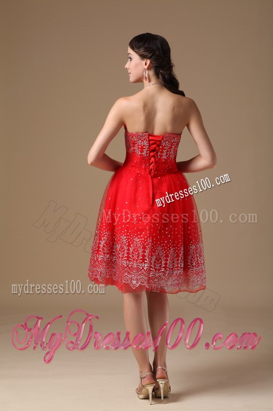 Red Knee-length Lace Prom Dress With Strapless Embroidery