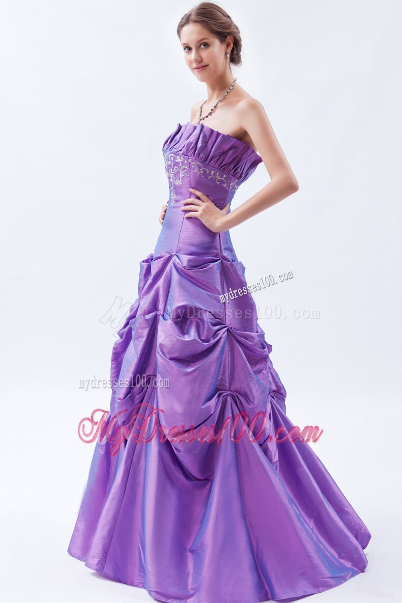 Purple Princess Strapless Prom Dress Embroidery Floor-length