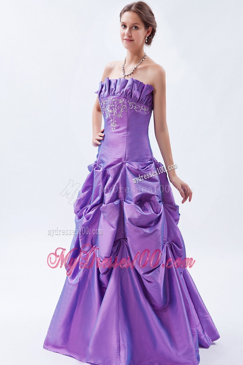 Purple Princess Strapless Prom Dress Embroidery Floor-length