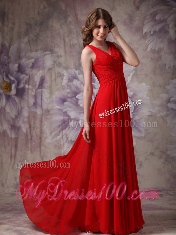 Exclusive Red Empire V-neck 2013 Prom Dress Ruching Brush Train