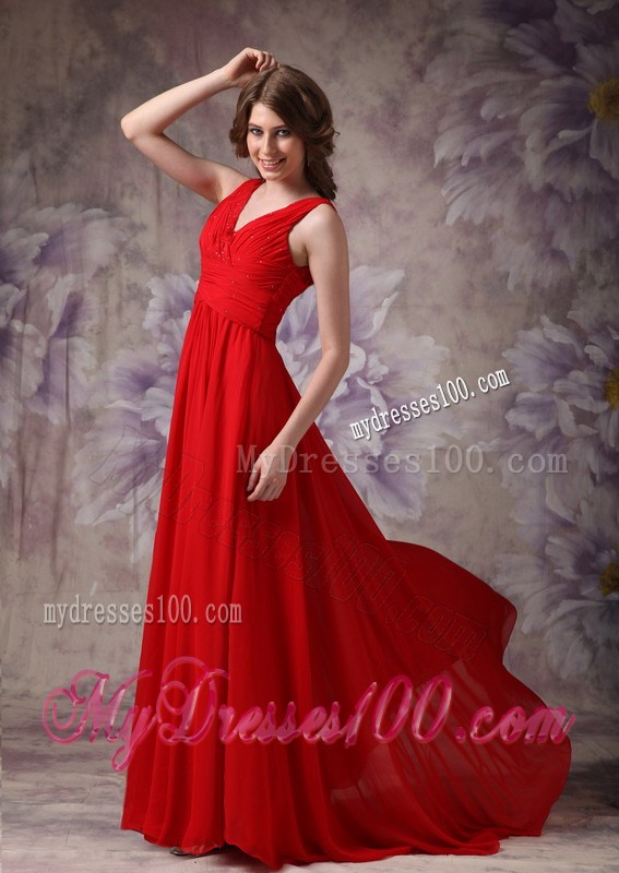 Exclusive Red Empire V-neck 2013 Prom Dress Ruching Brush Train