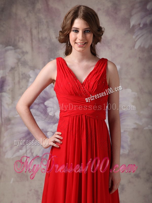 Exclusive Red Empire V-neck 2013 Prom Dress Ruching Brush Train
