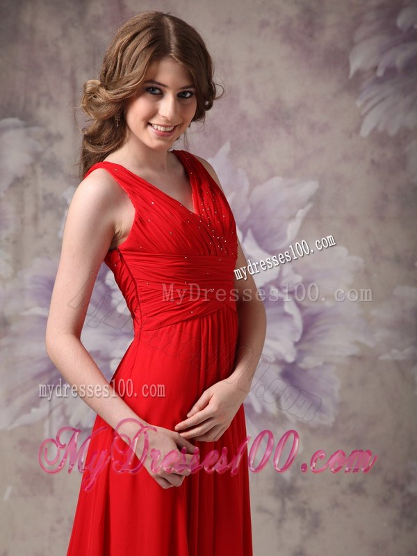 Exclusive Red Empire V-neck 2013 Prom Dress Ruching Brush Train