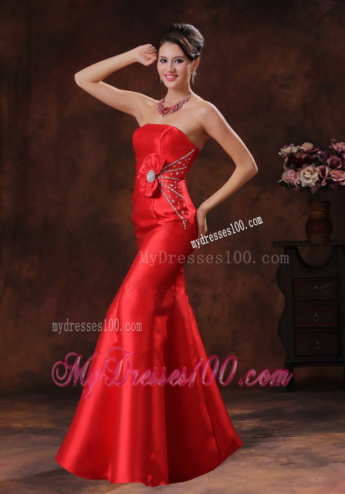 Summer Strapless Red Mermaid Prom Dress With Beaded Decorate