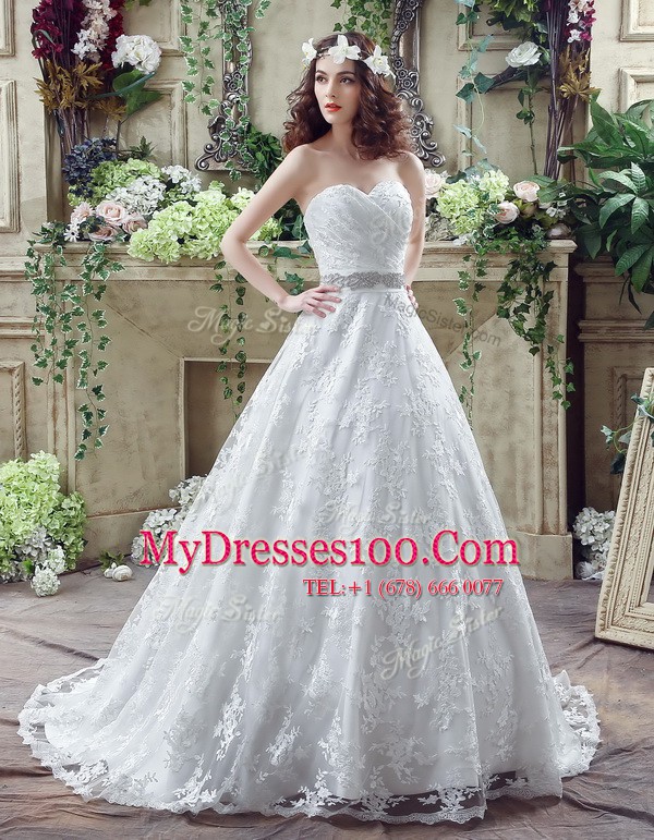 Fashionable Sweetheart Sleeveless Tulle Wedding Gowns Appliques and Bowknot Court Train Lace Up
