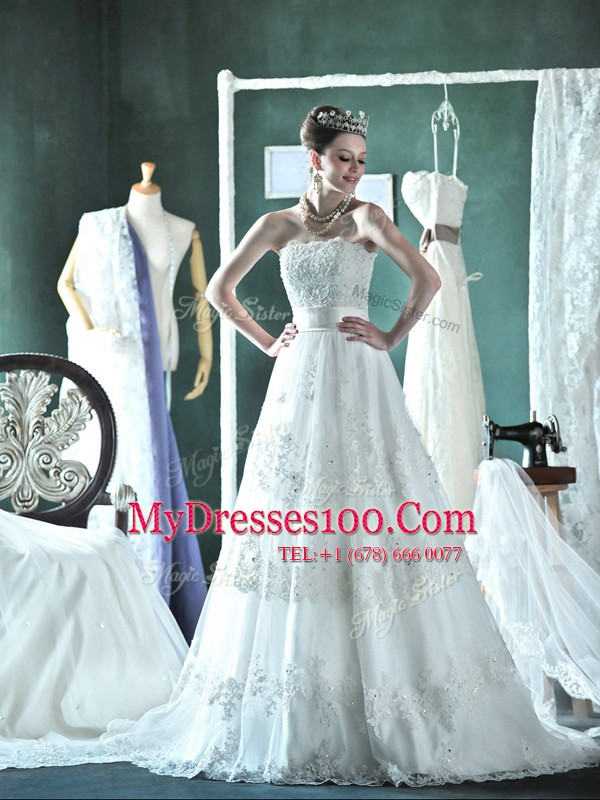 Elegant Mini Length Lace Up Wedding Gowns White for Wedding Party with Lace and Appliques Court Train