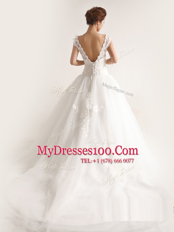 Scoop White Sleeveless With Train Lace and Appliques Lace Up Wedding Gown