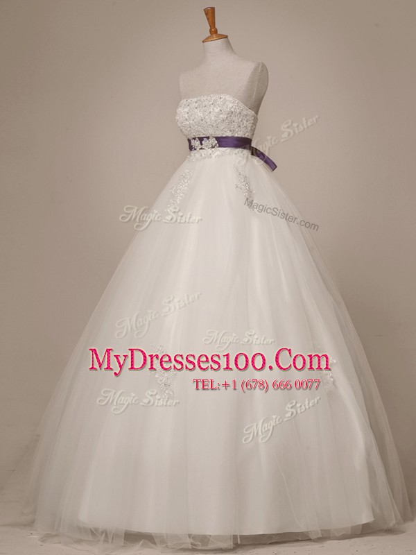 White Sleeveless Tulle Lace Up Wedding Gown for Wedding Party
