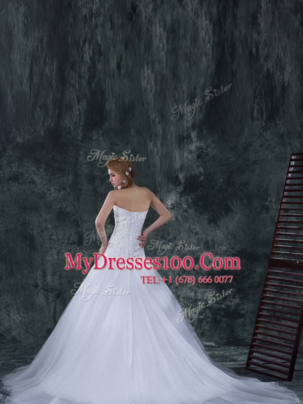 Colorful Sleeveless Tulle With Train Court Train Lace Up Wedding Gowns in White with Beading and Appliques