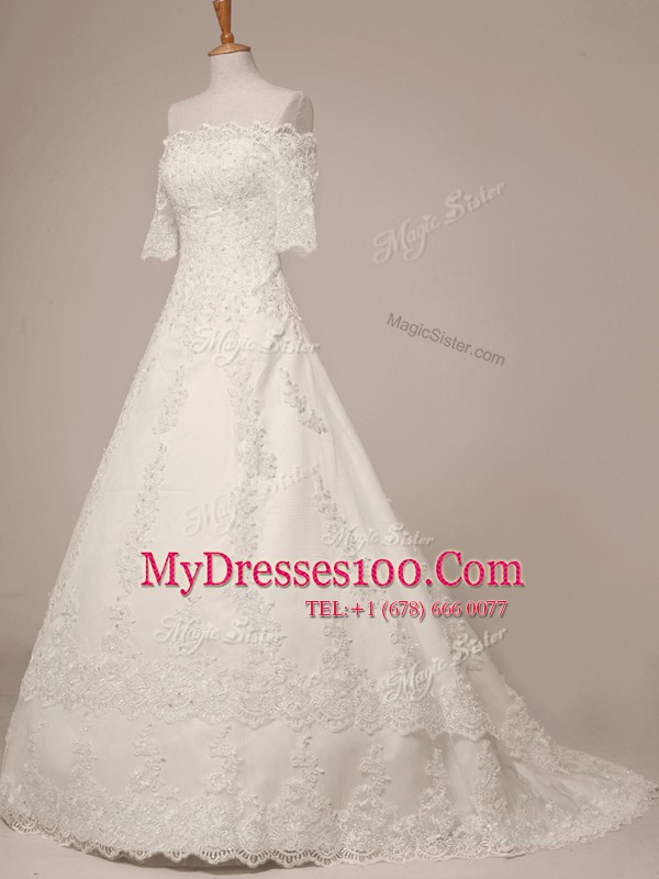 Colorful Lace White Wedding Gowns Scalloped Half Sleeves Sweep Train Zipper